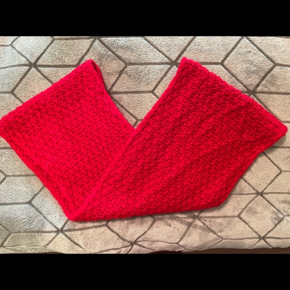 American Eagle Infinity Scarf